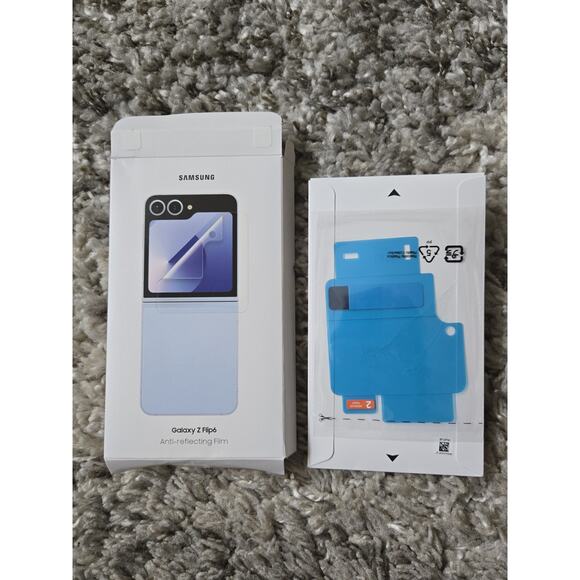 GENUINE Samsung Anti-Reflecting Film for Galaxy Z Flip6 Clear - Picture 1 of 1